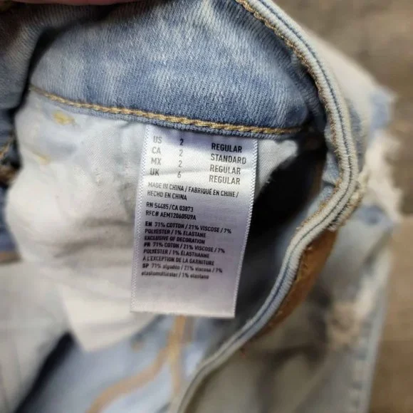 American Eagle distressed jeans - Picture 3 of 6